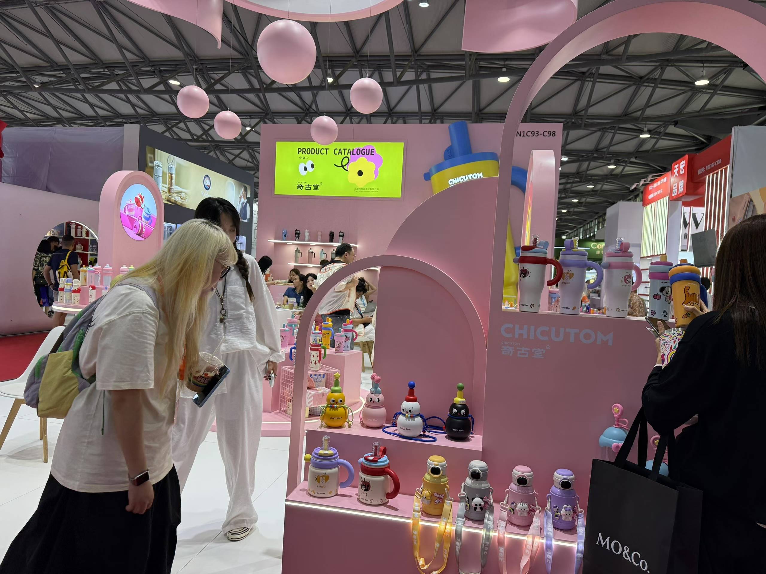 ChicuTom Tumblers Booth at Shanghai International Fair 2026